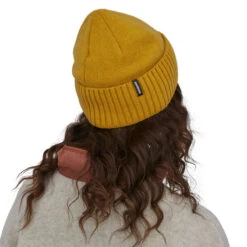 Patagonia Brodeo Beanie Slow Going Patch: Cabin Gold -Sportviswinkel 29206 SLGO ALL 3